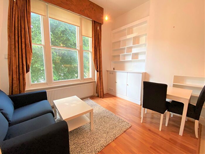 1 Bedroom Flat To Rent In Sinclair Road, Kensington Olympia, London, W14
