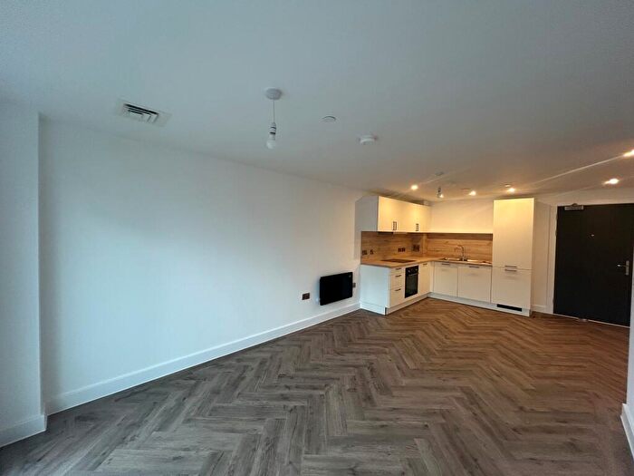 2 Bedroom Apartment To Rent In Upper Gough Street, Birmingham, B1