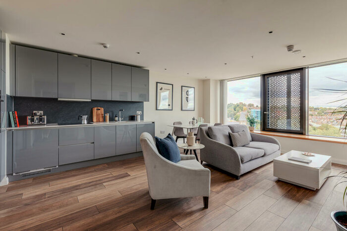 1 Bedroom Apartment To Rent In Vantage Point, Archway, N19