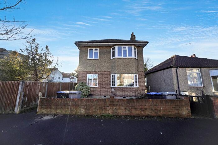 2 Bedroom Flat For Sale In A Rugby Avenue, Wembley, London, HA0