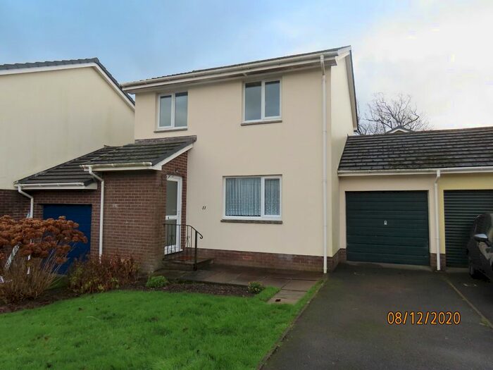 3 Bedroom Link Detached House To Rent In Barlow Road, Barnstaple EX31