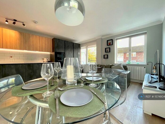 1 Bedroom Flat To Rent In Aran Drive, Stanmore, HA7