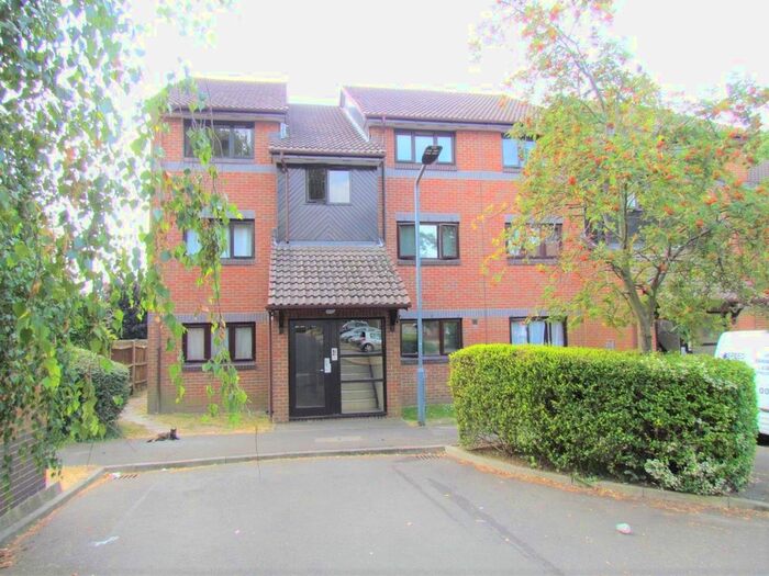 1 Bedroom Flat To Rent In Crucible Close, Chadwell Heath, Romford, Essex, RM6