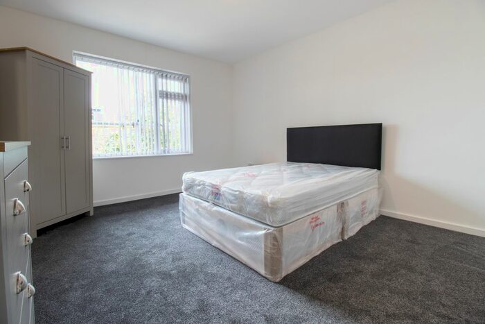 1 Bedroom Flat To Rent In Church Lane, Leeds, LS15