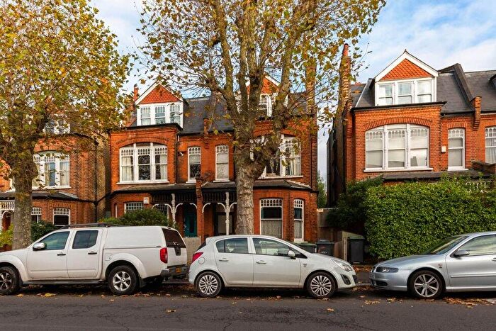 2 Bedroom Flat To Rent In Tetherdown, Muswell Hill, N10