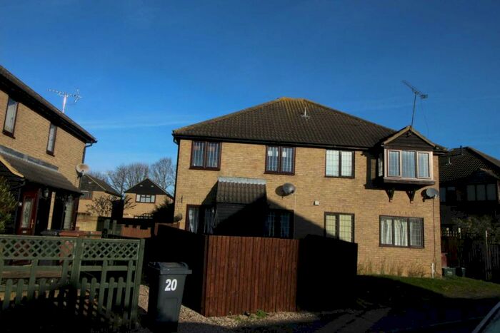 1 Bedroom Semi-Detached House To Rent In Lyndhurst Drive, Bicknacre, CM3