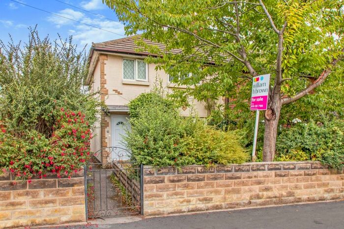 3 Bedroom Semi-Detached House To Rent In Sissons View, Leeds, LS10