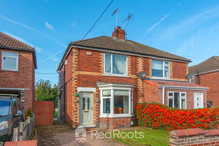 2 Bedroom Semi Detached House For Sale In Tennyson Avenue, Doncaster, DN5