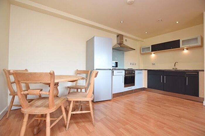 2 Bedroom Flat To Rent In West One Panorama, Sheffield, S1