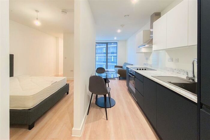 Property To Rent In Laurence Place, M3