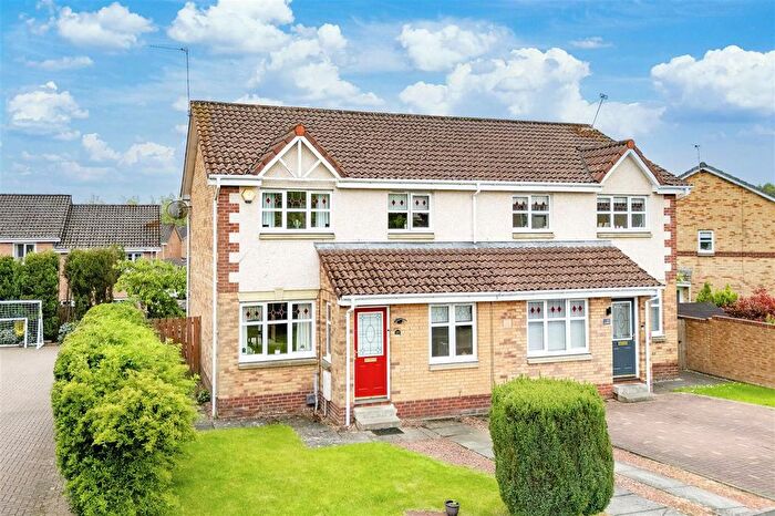 3 Bedroom Semi Detached House For Sale In Loaninghill Road, Uphall, EH52
