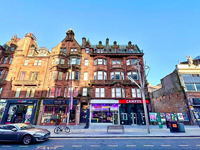 4 Bedroom Flat To Rent In Bed Hmo Sauchiehall Street, Charing Cross, Glasgow, G2