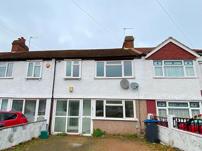 3 Bedroom Terraced House To Rent In Northborough Road, London, SW16