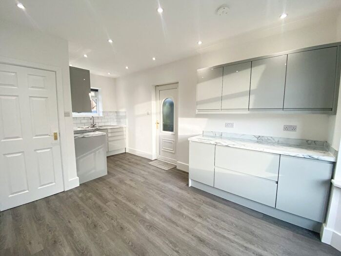 3 Bedroom Semi-Detached House To Rent In Sandylands, Netherton, Huddersfield, HD4