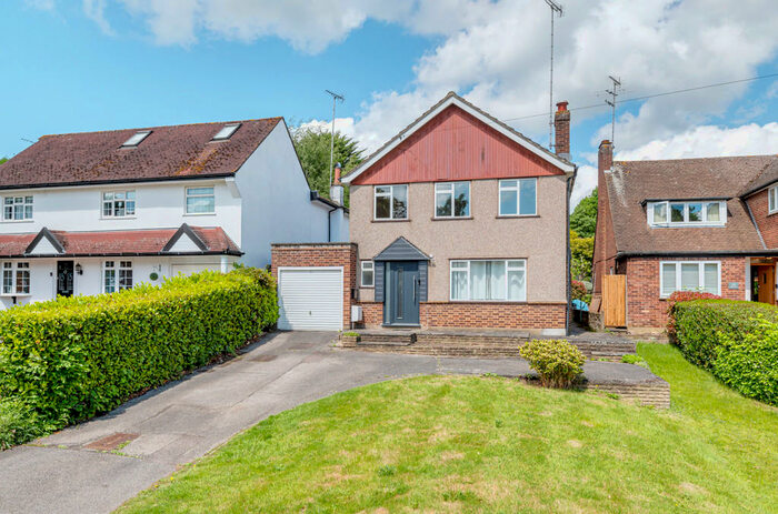 4 Bedroom Detached House To Rent In Cuffley, Hertfordshire, EN6