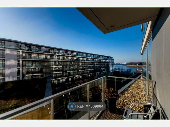 2 Bedroom Flat To Rent In River Gardens Walk, London, SE10