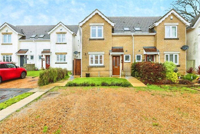 3 Bedroom Semi Detached House For Sale In Centurion Close, Poole, Dorset, BH15