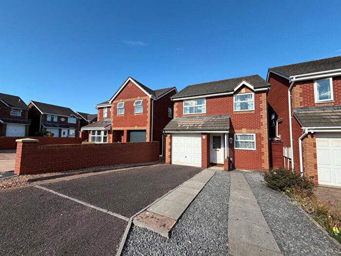 3 Bedroom Detached House For Sale In Nightingale Lawns, Cullompton, EX15