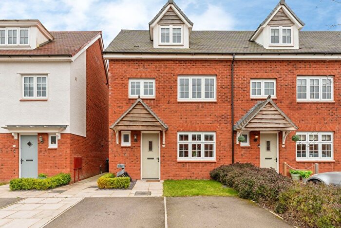 4 Bedroom Town House For Sale In Gilder Way, Little Sutton, Ellesmere Port, Cheshire, CH66