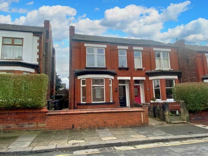 3 Bedroom Semi-Detached House To Rent In Mirfield Drive, Monton, M30