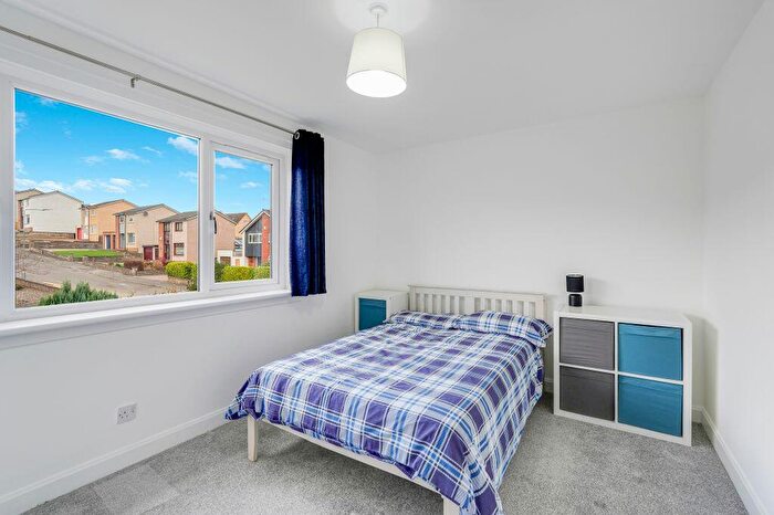 2 Bedroom Semi-Detached House For Sale In Mellerstain Road, Kirkcaldy, KY2