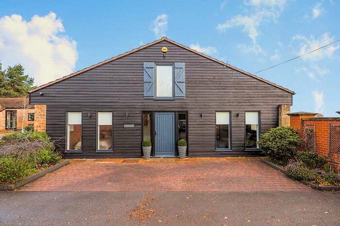 6 Bedroom Detached House For Sale In Silo Farm Court, Whyburn Lane, Nottingham, Nottinghamshire, NG15