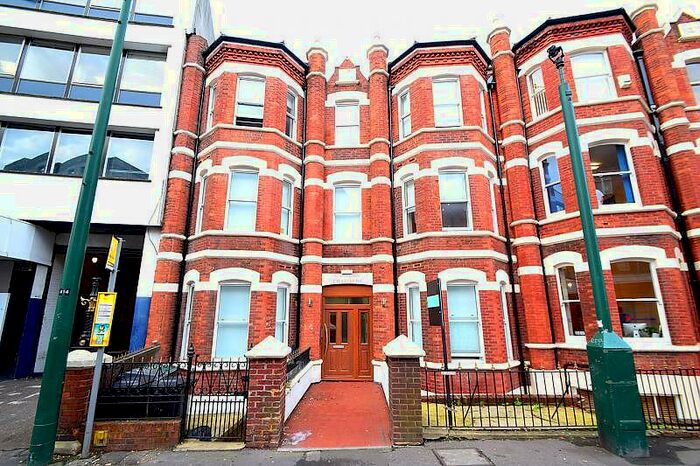 Flat To Rent In Bournemouth, BH1