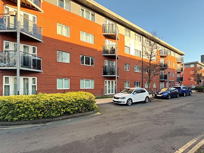 2 Bedroom Flat For Sale In Hever Hall, Conisbrough Keep, Coventry, CV1