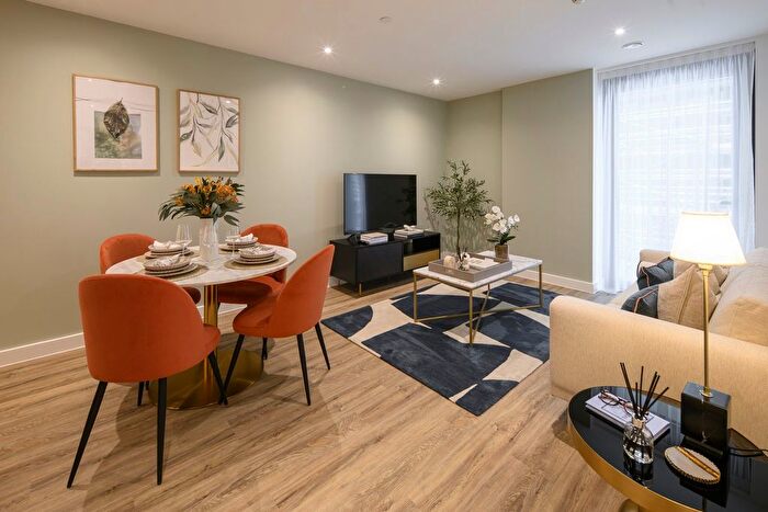 1 Bedroom Flat For Sale In London Dock, Arrival Square, Wapping, E1W