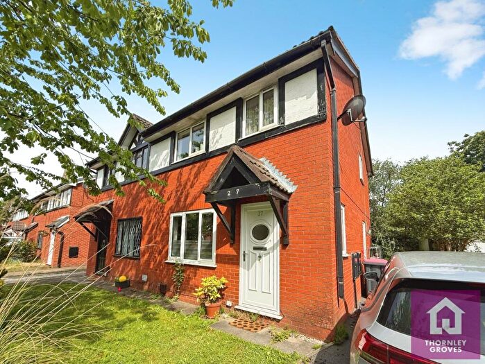 3 Bedroom Semi-Detached House To Rent In Steeple Drive, Salford, Manchester, M5