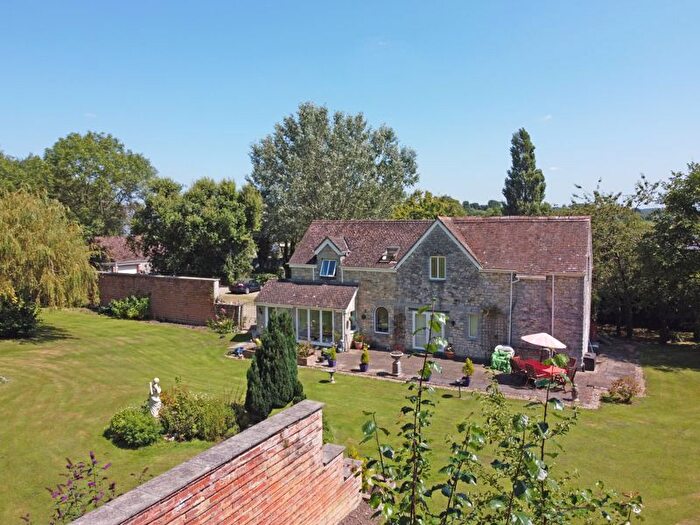 4 Bedroom Detached House For Sale In Frog Lane, Langport, TA10