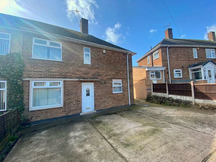 3 Bedroom House To Rent In Stagsden Crescent, Bilborough, NG8