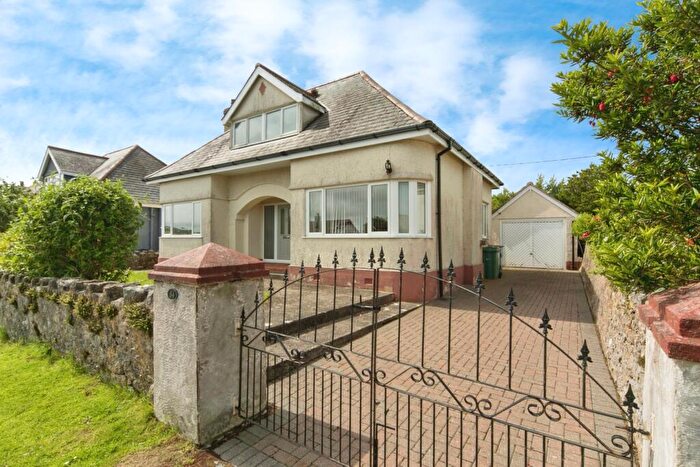 3 Bedroom Detached House For Sale In Bay View Road, Benllech, Isle Of Anglesey, LL74