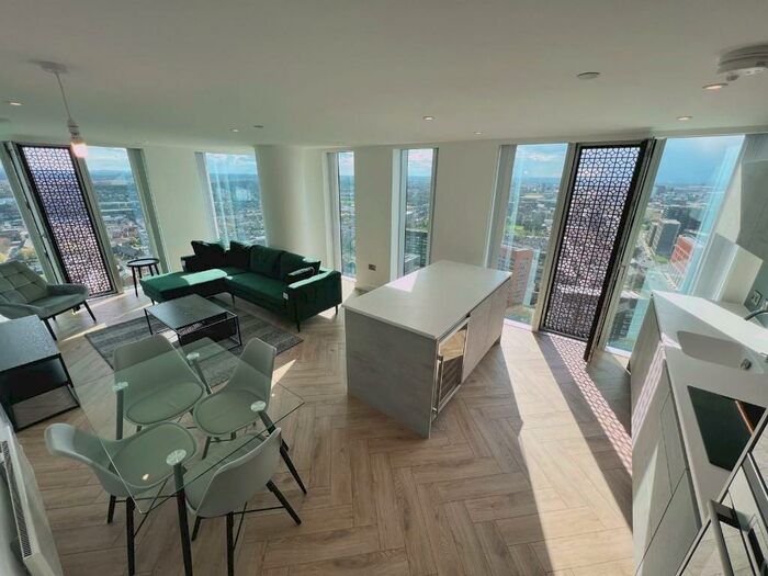 2 Bedroom Apartment To Rent In Silvercroft Street, Manchester, Greater Manchester, M15