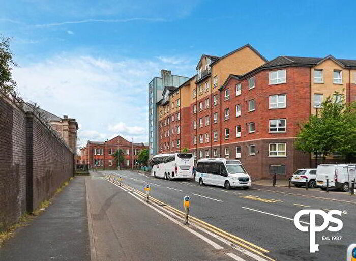 3 Bedroom Apartments For Sale In Apartment College Square North, Belfast, BT1
