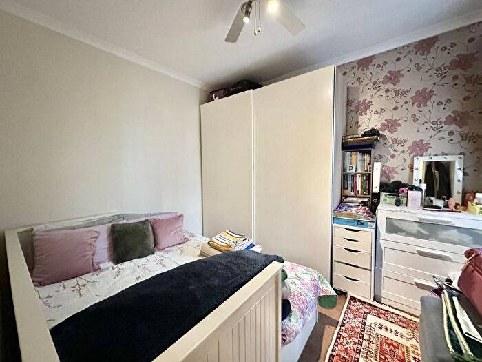 3 Bedroom Terraced House For Sale In Aberdeen Road, Wealdstone, Harrow, HA3