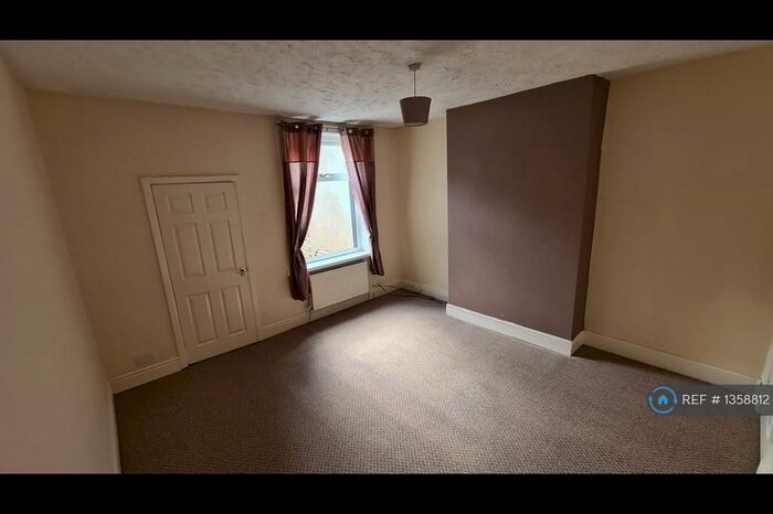 3 Bedroom Terraced House To Rent In Brunshaw Road, Burnley, BB10