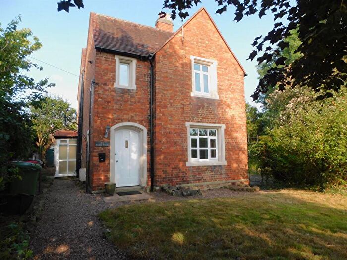 2 Bedroom Cottage To Rent In The School House, Warton, B79