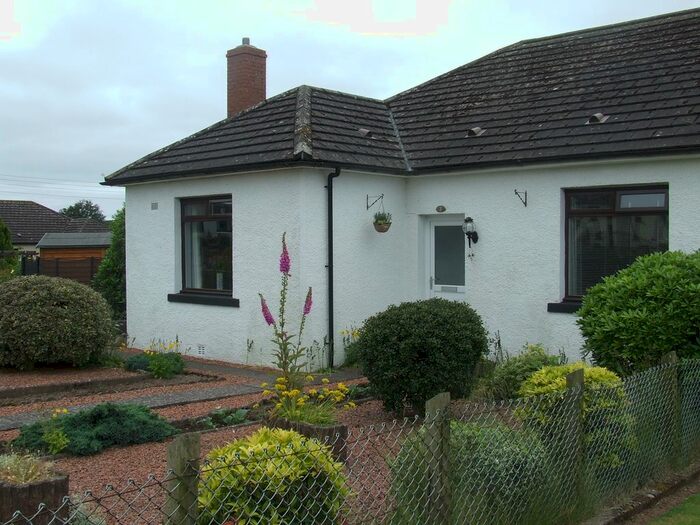 3 Bedroom Semi-Detached Bungalow For Sale In Belmont Avenue, Eaglesfield, DG11