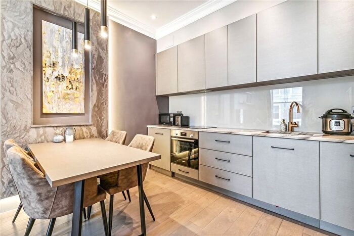 2 Bedroom Flat To Rent In Queensborough Terrace, Notting Hill, W2