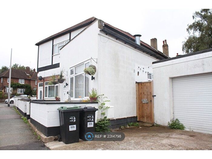 Studio To Rent In Taunton Lane, Coulsdon, CR5