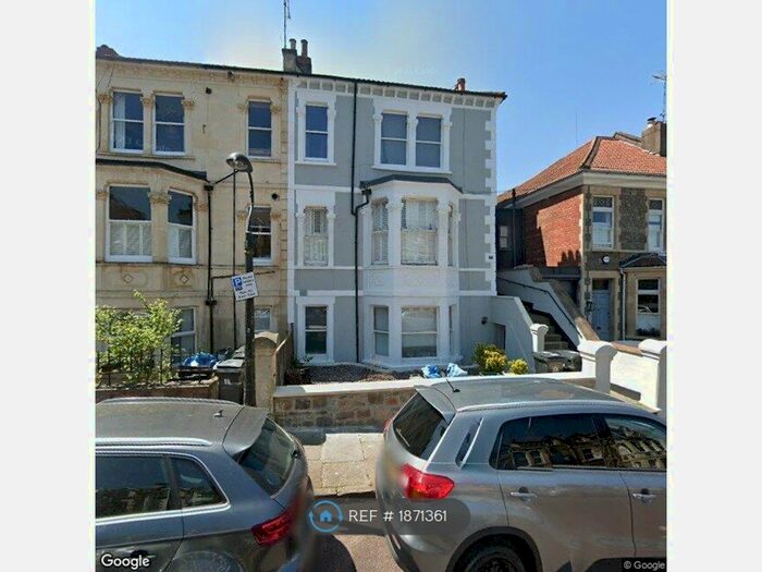 2 Bedroom Flat To Rent In Montrose Avenue, Bristol, BS6