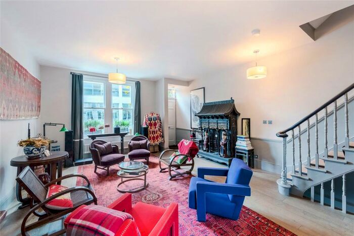 4 Bedroom Terraced House To Rent In Lots Road, Chelsea, London, SW10