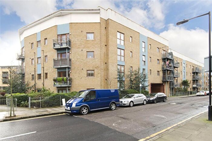 1 Bedroom Flat To Rent In Barchester Street, Poplar, London, E14