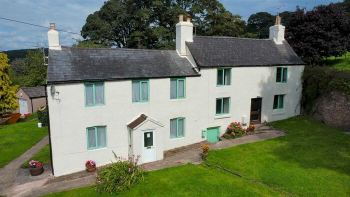 6 Bedroom Cottage For Sale In Silver Street, Littledean, Cinderford, GL14