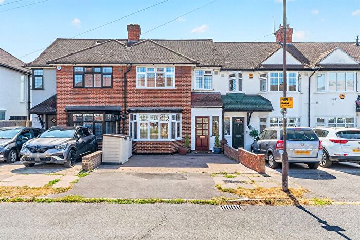 3 Bedroom Terraced House For Sale In Seymour Avenue, Morden, SM4