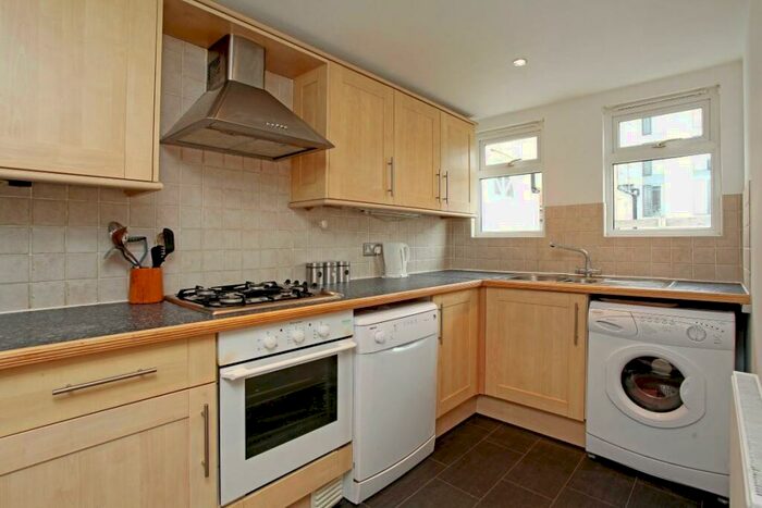 2 Bedroom Flat To Rent In Marshalls Row, Brighton, BN1