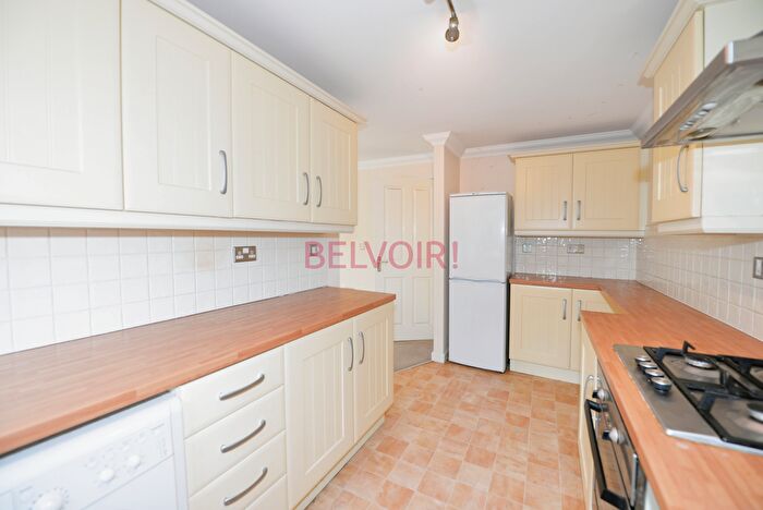 2 Bedroom Flat To Rent In Bournemouth Road, Chandler's Ford, SO53