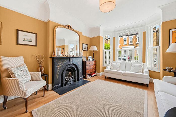 4 Bedroom House To Rent In Broomwood Road, SW11