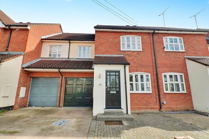 3 Bedroom Terraced House To Rent In Leigh Hall Road, Leigh-On-Sea, SS9